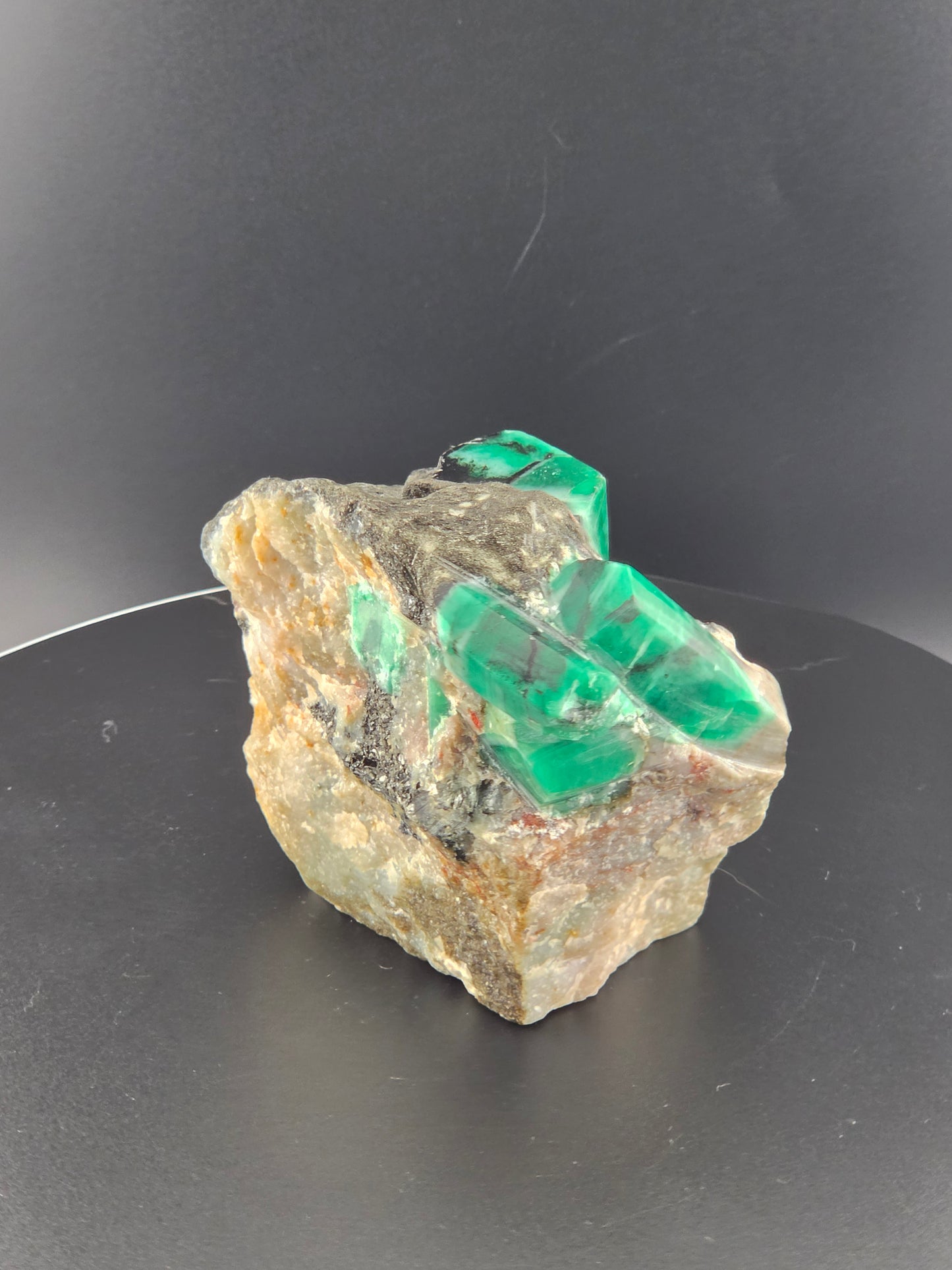 Emerald In Matrix